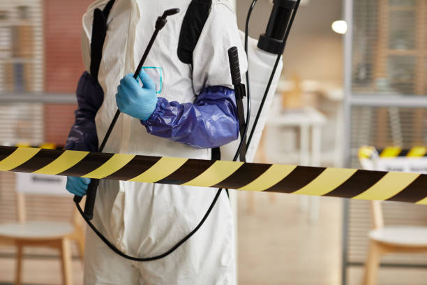 Professional Trauma Scene Cleanup technician working in Flora, IN